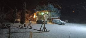Casă de vacanţă ,La Vălucu